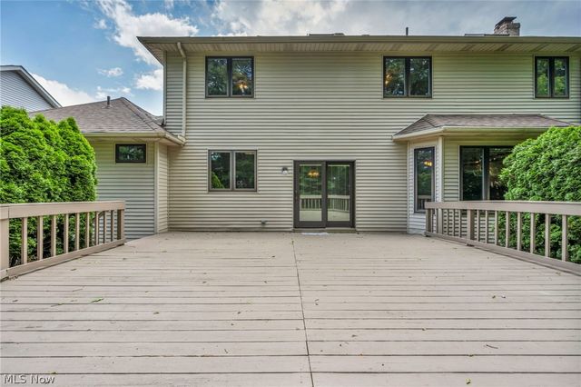 342 Woodbridge Glen, Richmond Heights, OH 44143