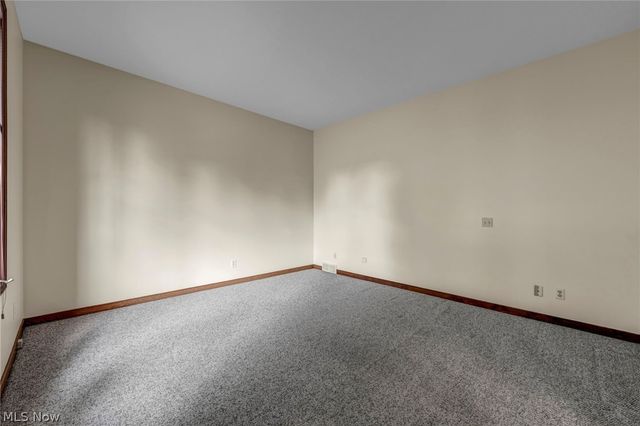 342 Woodbridge Glen, Richmond Heights, OH 44143