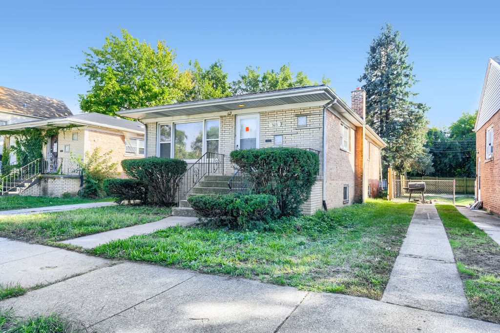 323 154th Place, Calumet City, IL 60409 — photo 2
