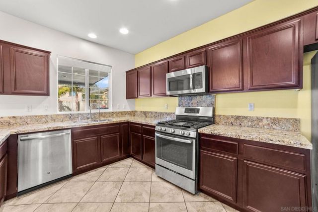 2090 Trinket circle, San Jacinto, CA 92582