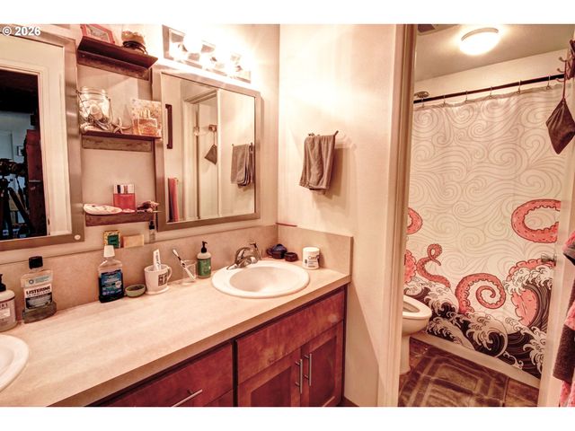 1715 Se 5TH St, Gresham, OR 97080