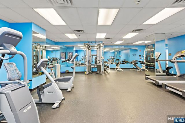 2 Constitution Court 1001, Hoboken, NJ 07030