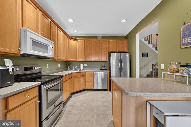 109 GLACIER DR, Berlin, NJ 08009
