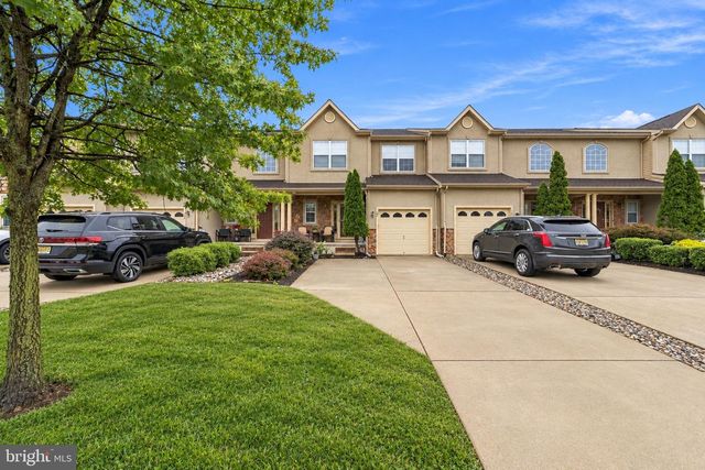 109 GLACIER DR, Berlin, NJ 08009