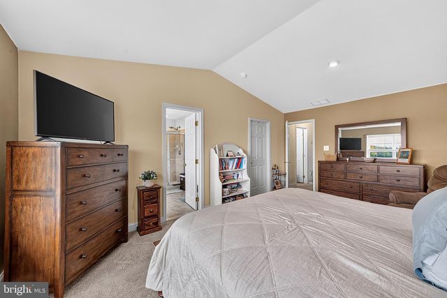 109 GLACIER DR, Berlin, NJ 08009