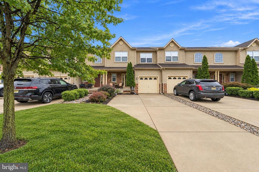 109 GLACIER DR, BERLIN, NJ 08009 — photo 3