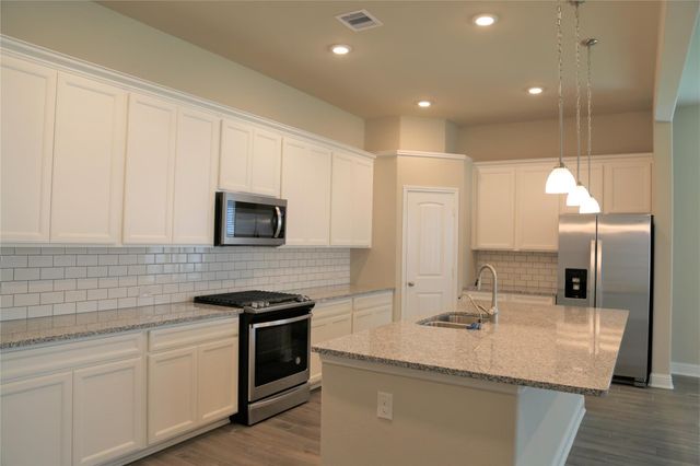 19102 Falkenstein Castle Way, Cypress, TX 77433