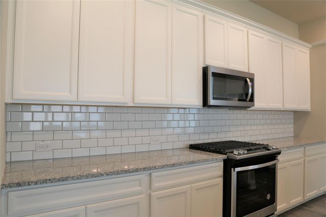 19102 Falkenstein Castle Way, Cypress, TX 77433