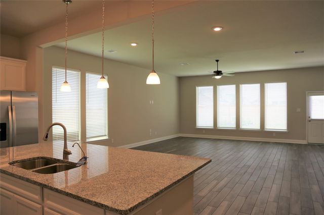 19102 Falkenstein Castle Way, Cypress, TX 77433