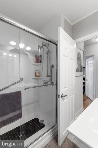 8112 GILBERT ST, Philadelphia, PA 19150