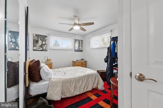 8112 GILBERT ST, Philadelphia, PA 19150