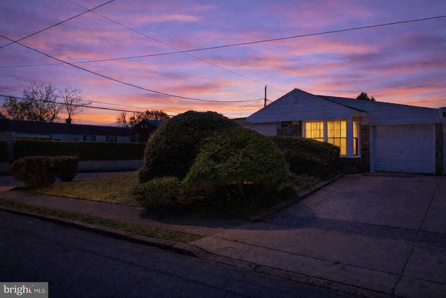 8112 GILBERT ST, Philadelphia, PA 19150