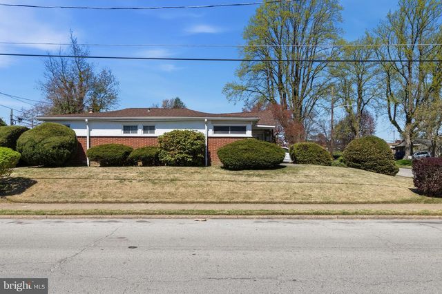 8112 GILBERT ST, Philadelphia, PA 19150