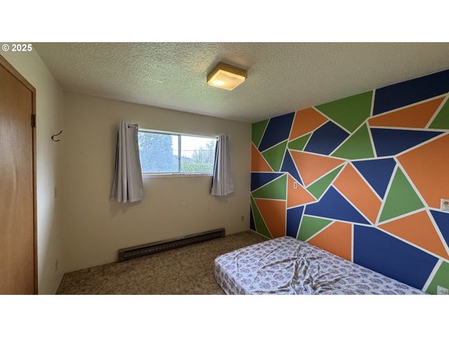 27245 Se ORIENT Dr, Gresham, OR 97080