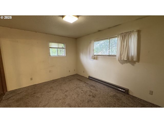 27245 Se ORIENT Dr, Gresham, OR 97080