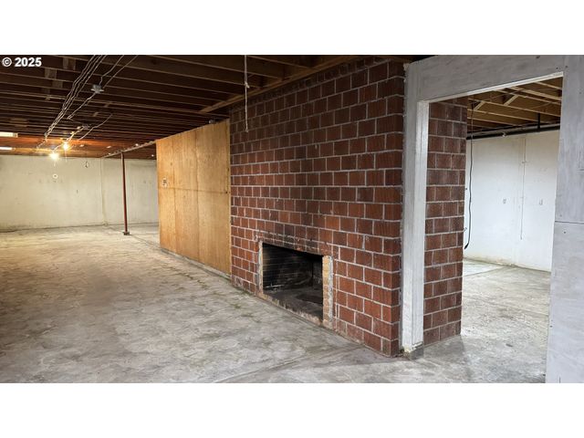 27245 Se ORIENT Dr, Gresham, OR 97080