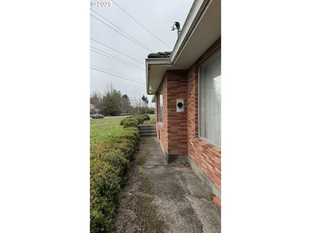 27245 Se ORIENT Dr, Gresham, OR 97080