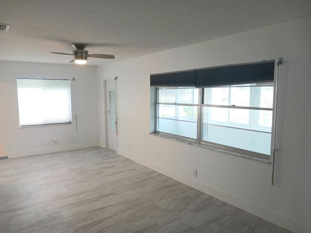 1590 SW 14th Avenue, Boynton Beach, FL 33426