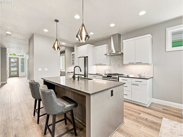 12100 Sw 173RD Ter, Beaverton, OR 97007