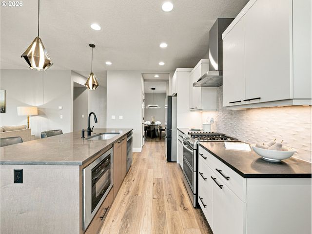 12100 Sw 173RD Ter, Beaverton, OR 97007