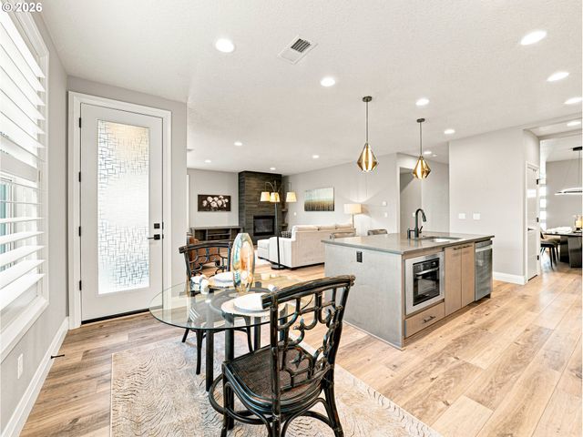 12100 Sw 173RD Ter, Beaverton, OR 97007