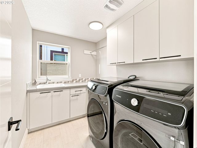 12100 Sw 173RD Ter, Beaverton, OR 97007