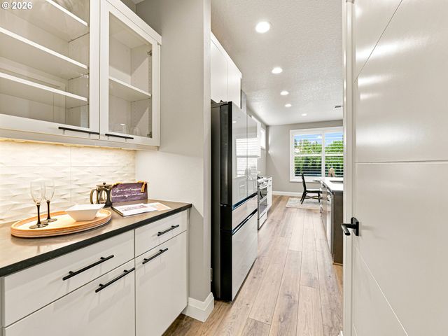 12100 Sw 173RD Ter, Beaverton, OR 97007