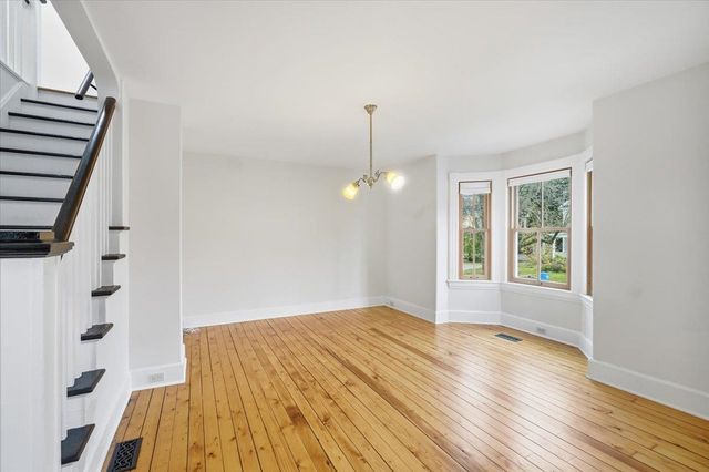 241 Loomis Street, Burlington, VT 05401