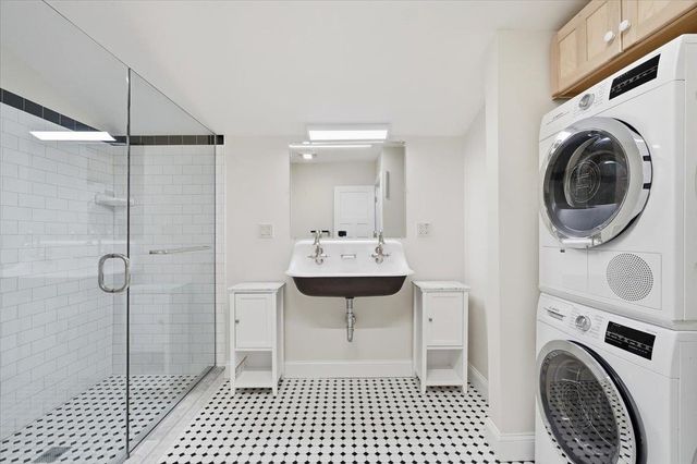 241 Loomis Street, Burlington, VT 05401