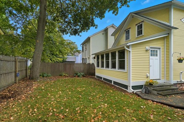 241 Loomis Street, Burlington, VT 05401