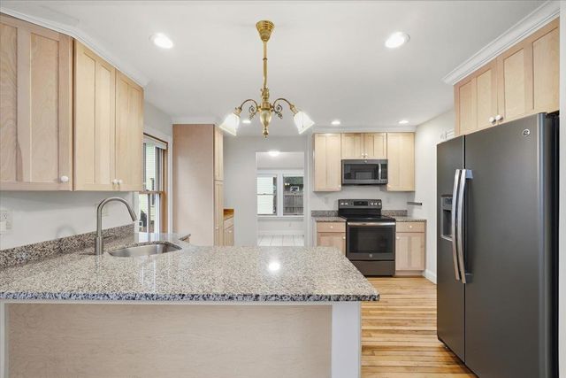 241 Loomis Street, Burlington, VT 05401