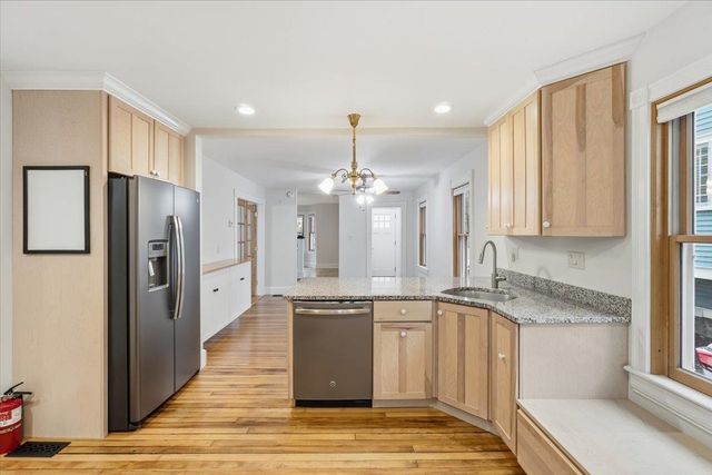 241 Loomis Street, Burlington, VT 05401