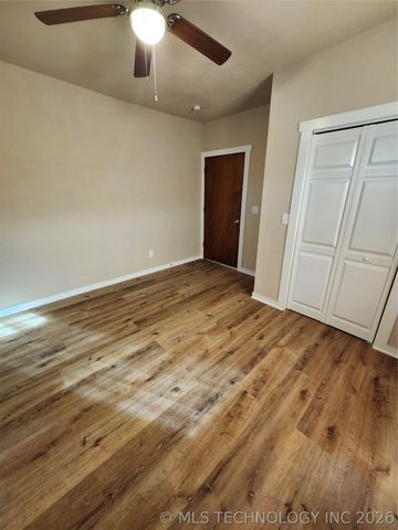 604 N Oak Street, Checotah, OK 74426
