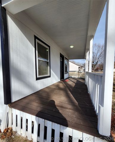 604 N Oak Street, Checotah, OK 74426