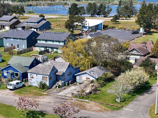 841 PACIFIC Dr, Hammond, OR 97121