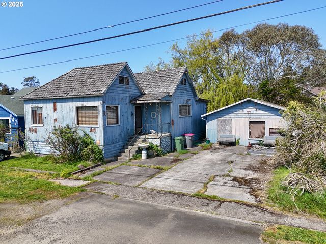 841 PACIFIC Dr, Hammond, OR 97121