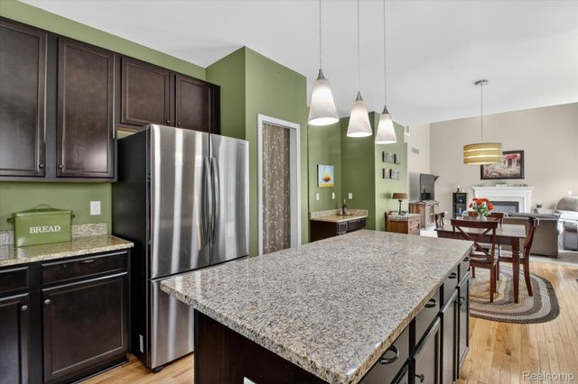 49271 Laguna Drive, Van Buren Charter Township, MI 48111