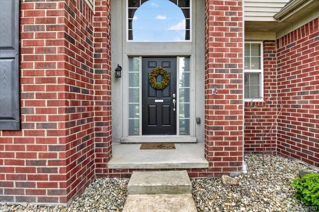 49271 Laguna Drive, Van Buren Charter Township, MI 48111