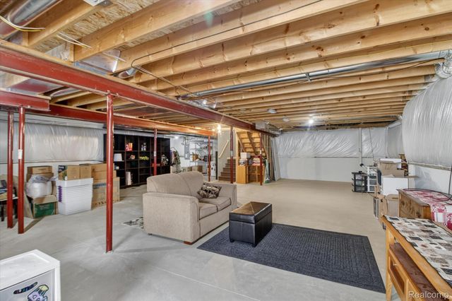 49271 Laguna Drive, Van Buren Charter Township, MI 48111