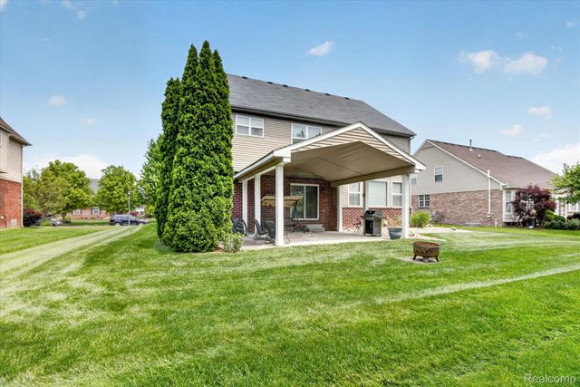 49271 Laguna Drive, Van Buren Charter Township, MI 48111