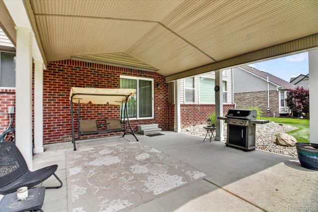 49271 Laguna Drive, Van Buren Charter Township, MI 48111