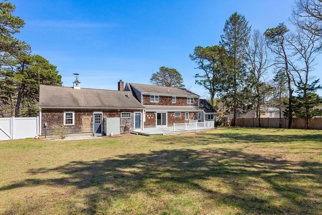 15 Greenwood Road, Dennis, MA 02641