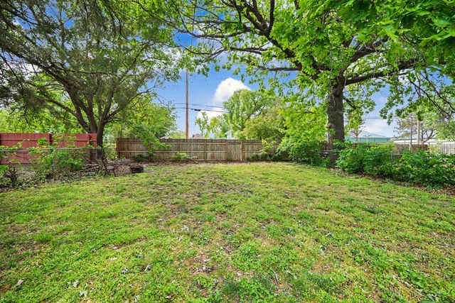 724 Highland Ave, Salina, KS 67401