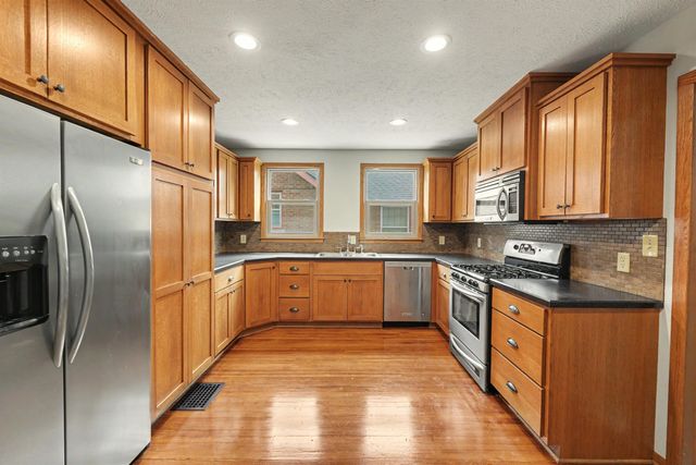 724 Highland Ave, Salina, KS 67401