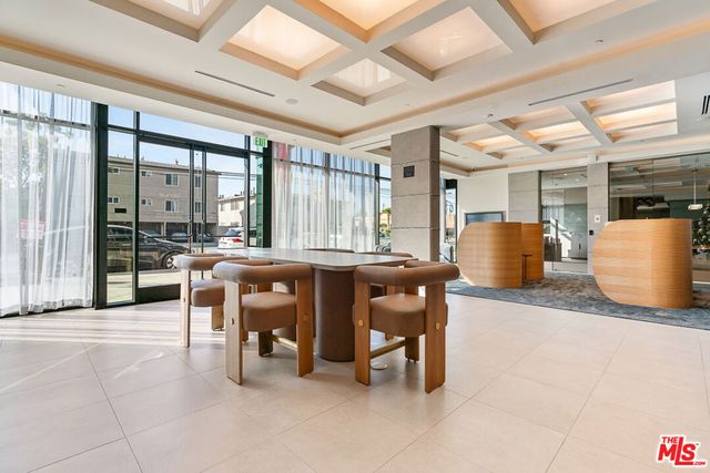 3688 Overland Avenue 705, Los Angeles, CA 90034