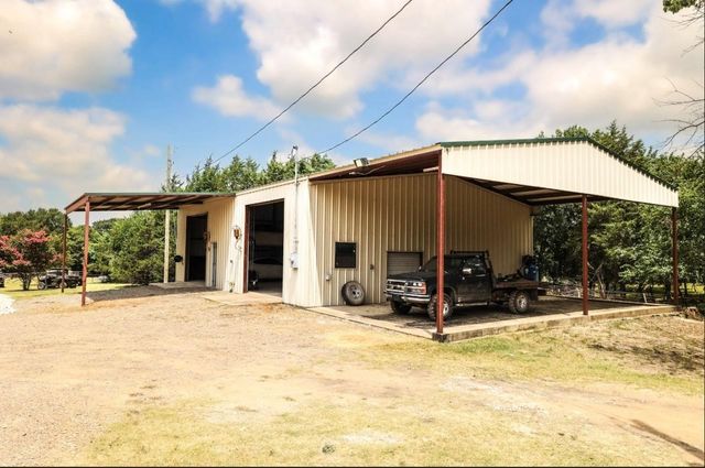 3439 S 271 FM 271, Bonham, TX 75418