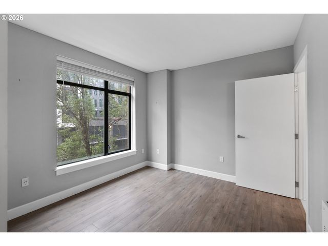 701 COLUMBIA St 311, Vancouver, WA 98660