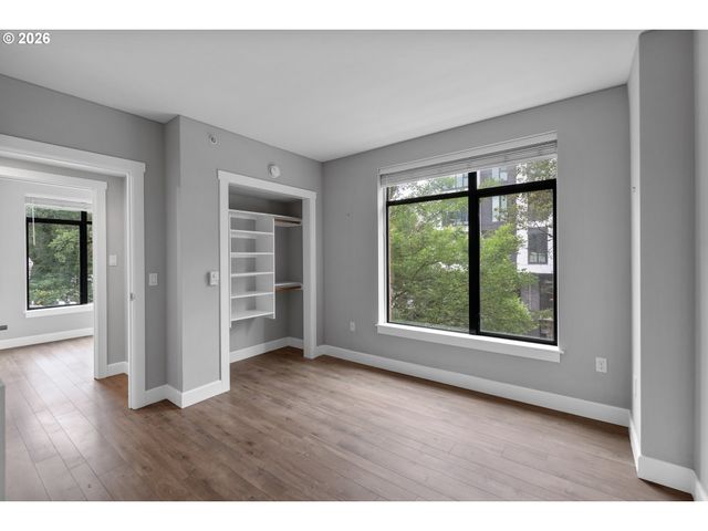 701 COLUMBIA St 311, Vancouver, WA 98660