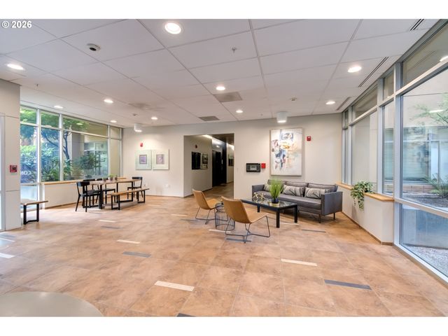 701 COLUMBIA St 311, Vancouver, WA 98660