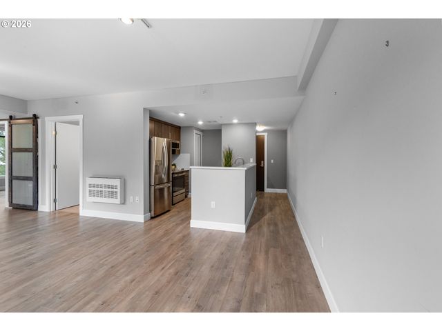 701 COLUMBIA St 311, Vancouver, WA 98660